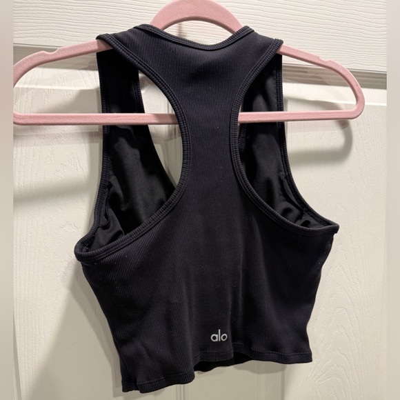 Alo Yoga Ribbed Aspire Tank Black w/ Built-In Shelf Bra Racerback Size Medium - Picture 9 of 9